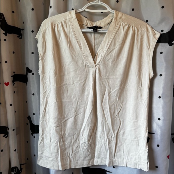 Banana Republic Cream Relaxed V-Neck Blouse - Picture 1 of 3
